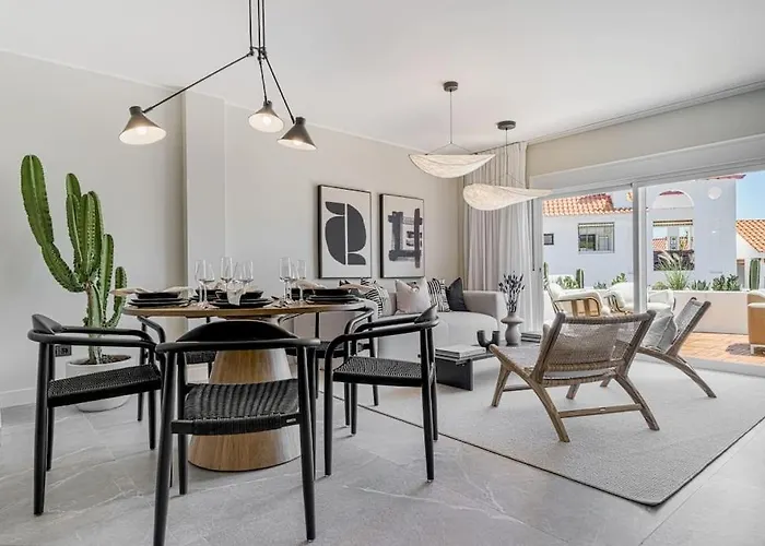 Super Stylish In Fantastic Location Apartament *