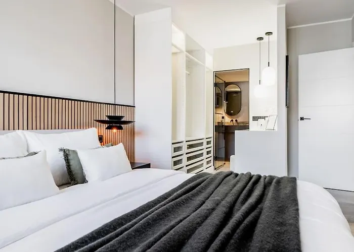 Super Stylish In Fantastic Location Apartament *