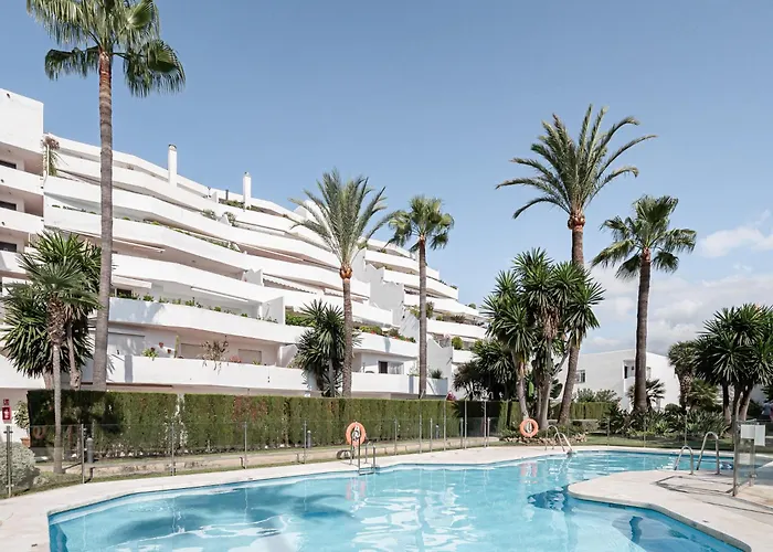 Super Stylish In Fantastic Location Apartament