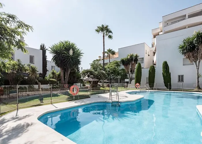 Super Stylish In Fantastic Location *